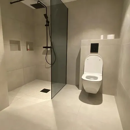 Ons 2024 - Walking Distance & Near Shuttle Bus Uis - Modern 斯塔万格